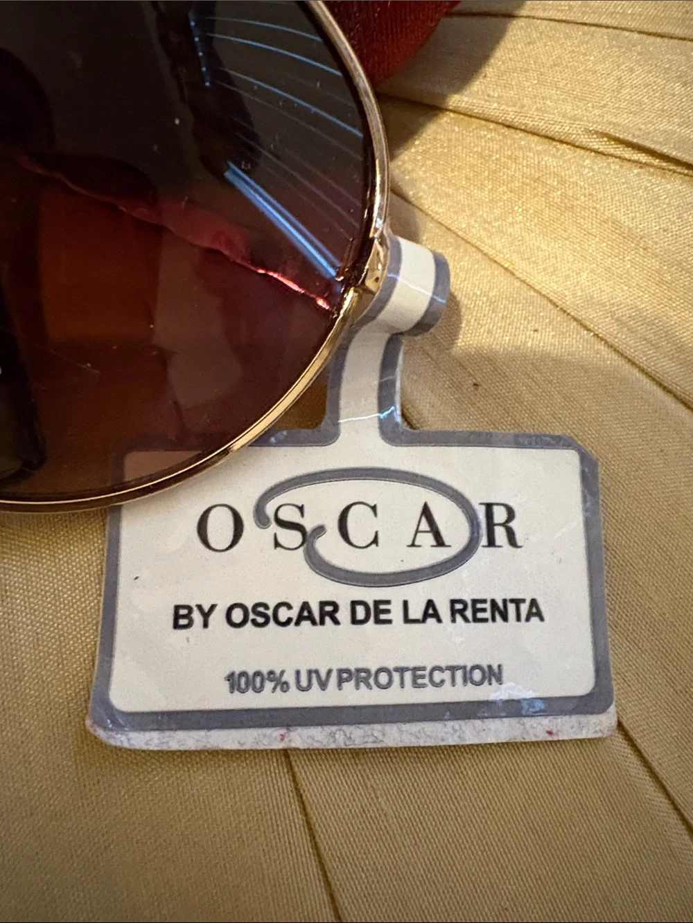 NWT Oscar de la Renta Gold Frame Brown Lens Aviator Sunglasses with Orange Pouch